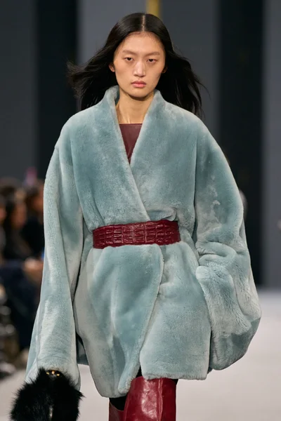 Look 39